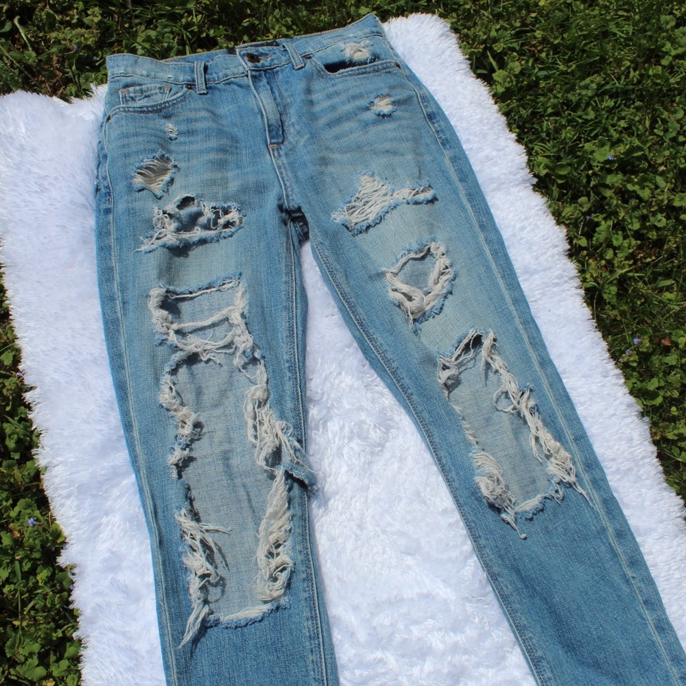 LUCKY BRAND HIGH WAISTED JEANS